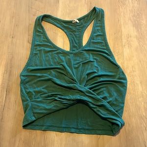 Crop yoga shirt